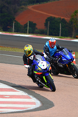 Curso de pilotagem em grupo (7)